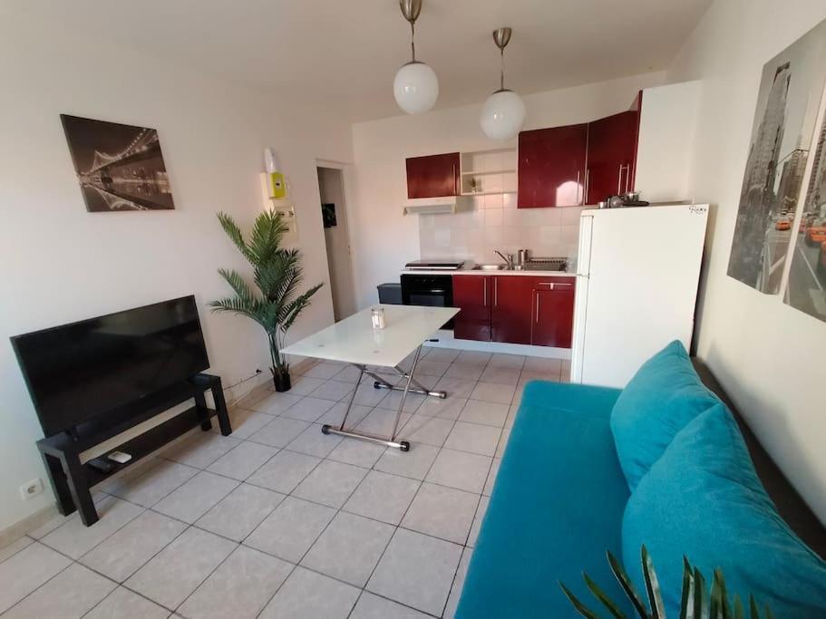 Apartment Independant - - Les Routes Toulon