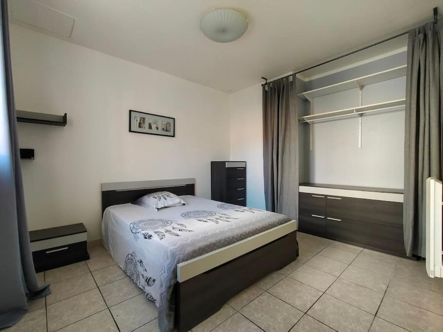 Independant - - Les Routes Appartement *